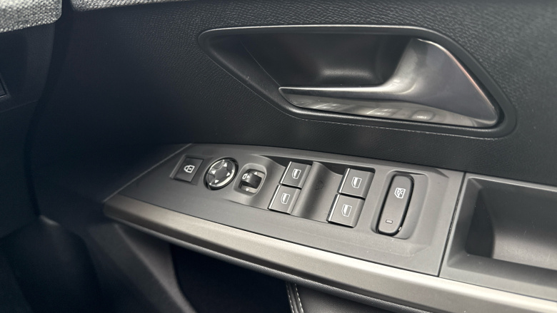 Peugeot 5008 1.2 Hybrid 136 GT 5dr e-DSC6 Petrol Estate